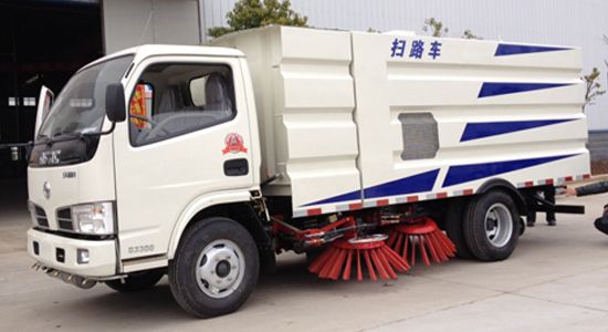 東風福瑞卡掃路車